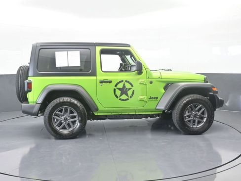 Used 2025 Jeep Wrangler Sport image 7