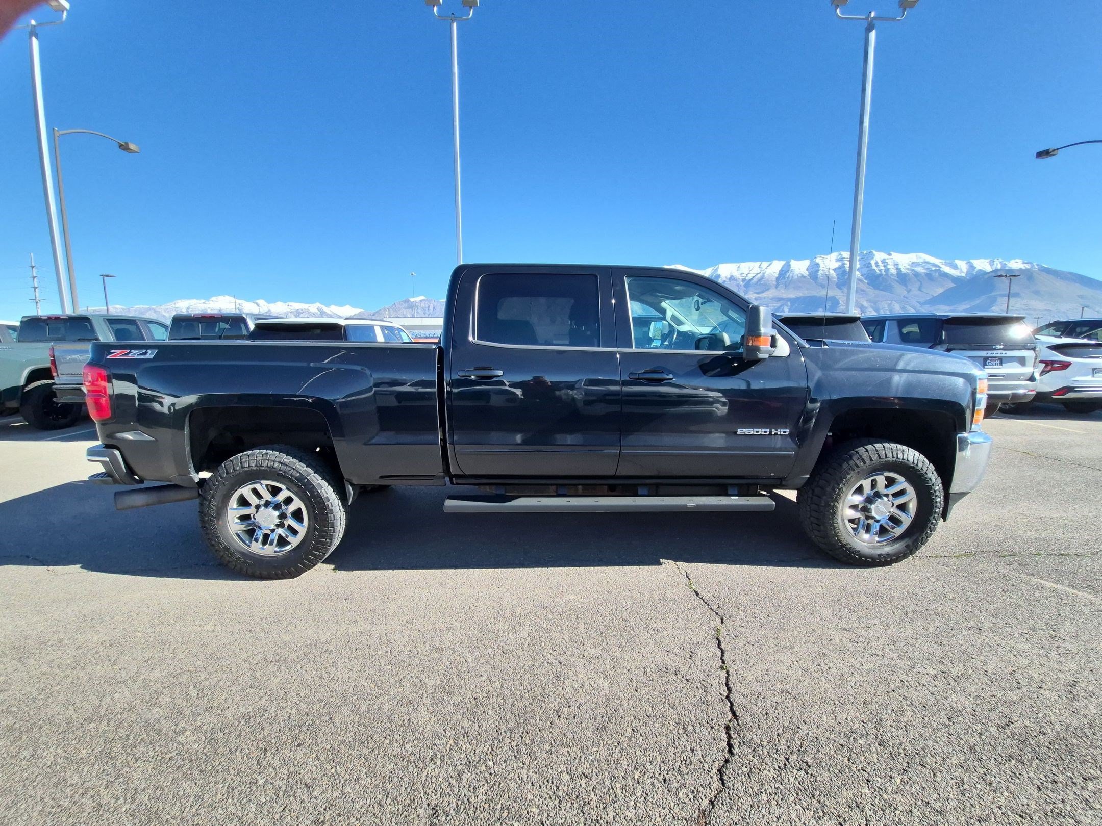 Used 2016 Chevrolet Silverado 2500 LT w/ LT Fleet Convenience Package AWD/4WD image 2