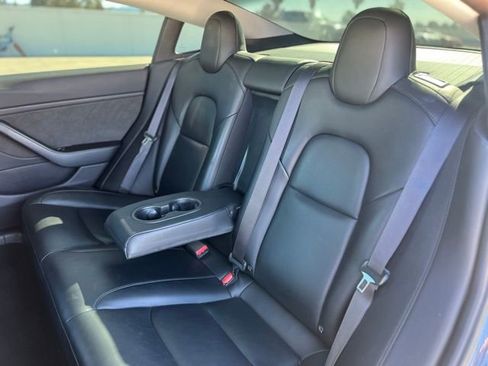 Used 2019 Tesla Model 3 Standard Range Plus image 14