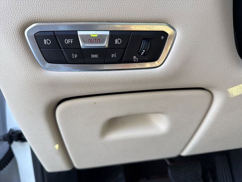 Used 2020 BMW X5 sDrive40i w/ Premium Package image 22