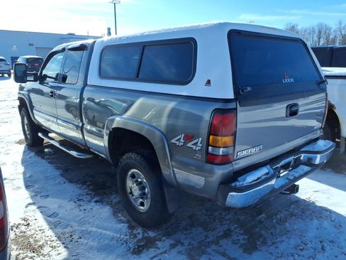 Used 2006 GMC Sierra 2500 SLE w/ Snow Plow Prep Package image 3