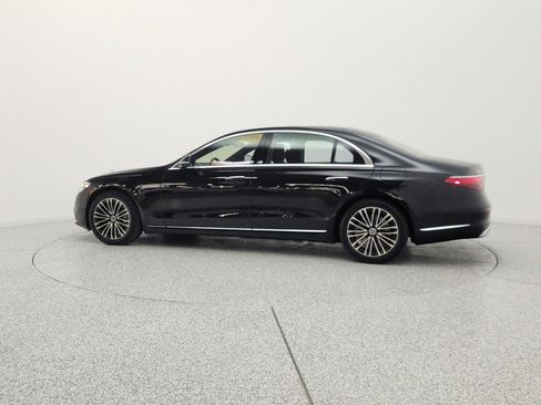 Used 2023 Mercedes-Benz S 580e 4MATIC Sedan image 8