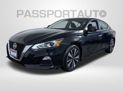Certified 2022 Nissan Altima 2.5 SV w/ SV Premium Package