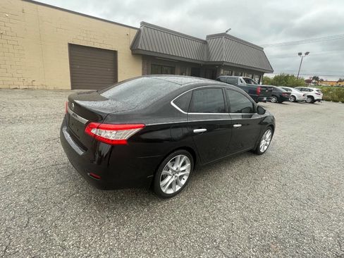 Used 2015 Nissan Sentra S image 6