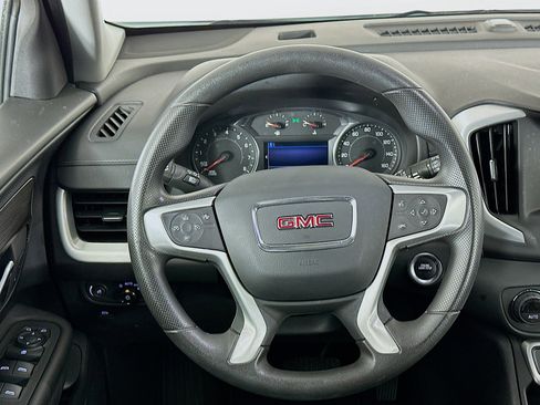 Used 2022 GMC Terrain SLE w/ Driver Convenience Package image 18