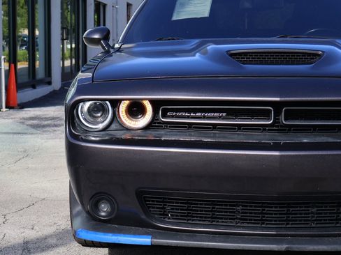 Used 2021 Dodge Challenger R/T image 10