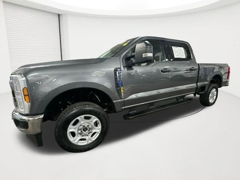 Used 2025 Ford F250 XLT w/ Snow Plow Prep Package image 1