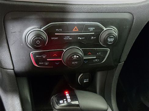 Used 2023 Dodge Charger SXT image 8