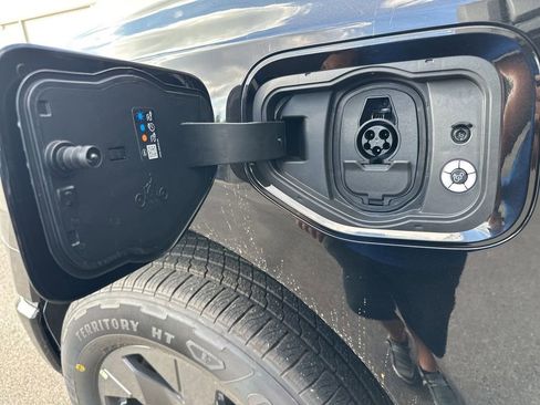 New 2025 Ford F150 Lightning Flash image 47