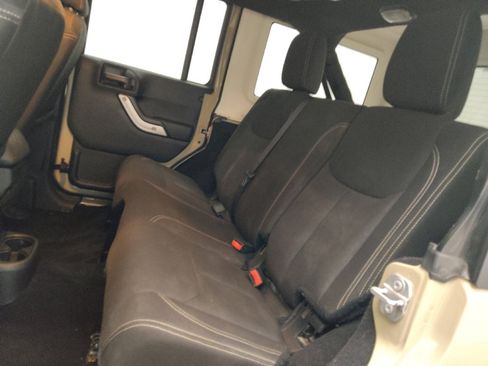 Used 2017 Jeep Wrangler Unlimited Sahara w/ Dual Top Group image 18