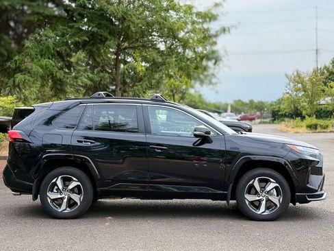 Certified 2024 Toyota RAV4 SE AWD/4WD image 6