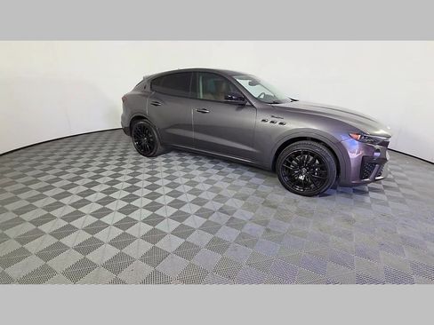 Used 2022 Maserati Levante Modena image 35