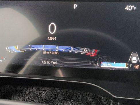 Certified 2024 Jeep Grand Cherokee L Limited w/ Luxury Tech Group II image 18