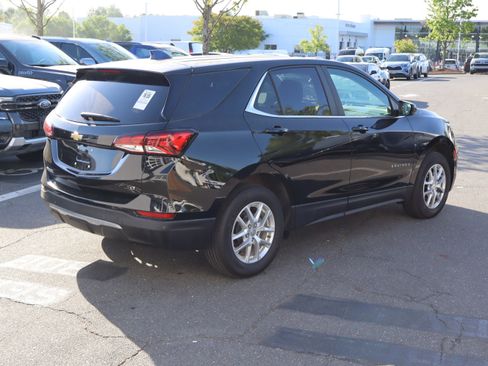 Used 2024 Chevrolet Equinox LT w/ LPO, Floor Liner Package FWD image 10