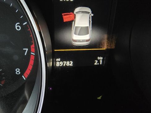 Used 2017 Volkswagen Jetta GLI FWD image 20