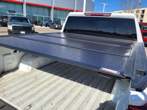 Used 2020 Chevrolet Silverado 1500 LT w/ All-Star Edition image 21