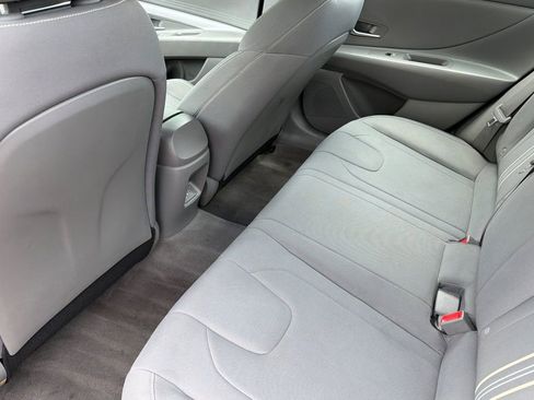 Certified 2024 Hyundai Elantra SEL FWD image 13