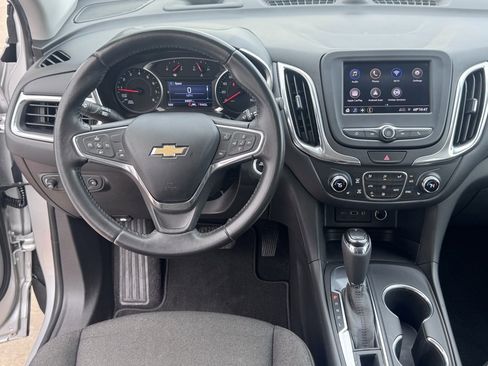 Used 2020 Chevrolet Equinox LT image 19