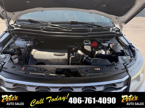Used 2017 Ford Explorer XLT AWD/4WD image 23