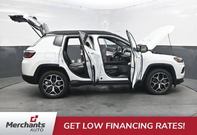 Used 2025 Jeep Compass Limited AWD/4WD image 50
