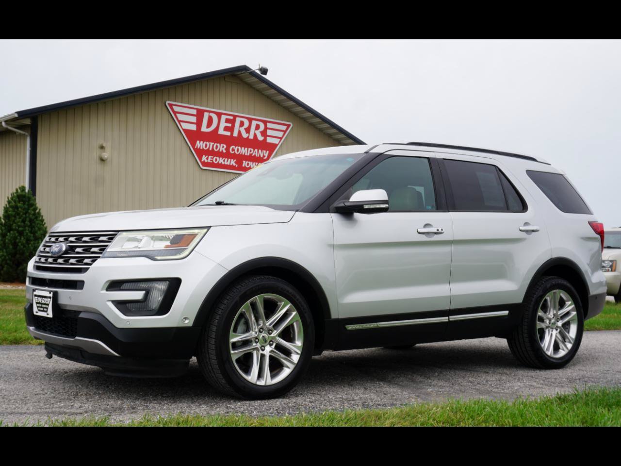 Used 2016 Ford Explorer Limited w/ Equipment Group 301A FWD image 1