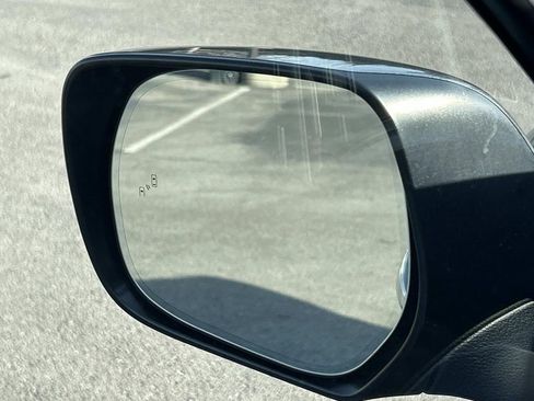 Used 2020 Lexus GX 460 Luxury w/ Accessory Package image 16