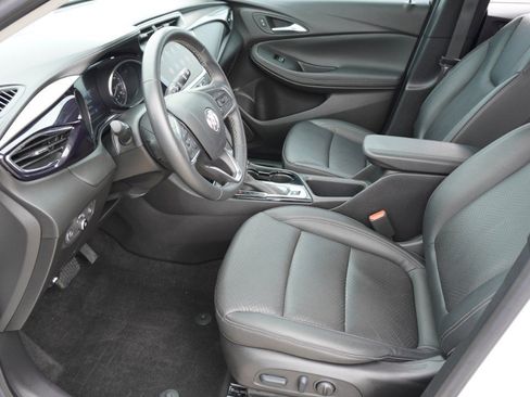 Used 2023 Buick Encore GX Essence w/ Experience Buick Package image 12