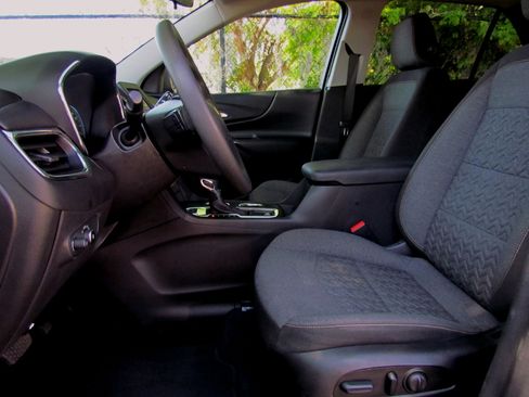 Used 2023 Chevrolet Equinox LT image 15