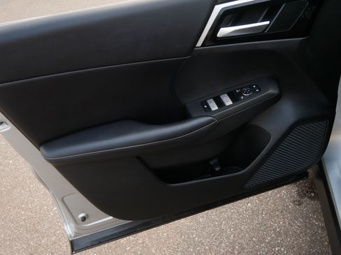 Used 2022 Mitsubishi Outlander SE AWD/4WD image 20