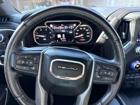 Used 2022 GMC Sierra 2500 Denali AWD/4WD image 18
