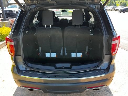 Used 2018 Ford Explorer XLT w/ Equipment Group 201A AWD/4WD image 26