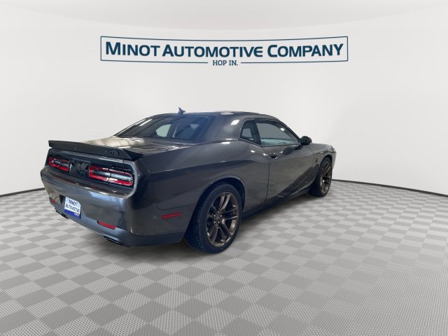 Used 2022 Dodge Challenger SRT Hellcat RWD image 9