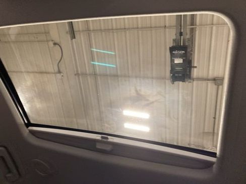 Used 2019 Buick Enclave Avenir w/ Avenir Technology Package image 3