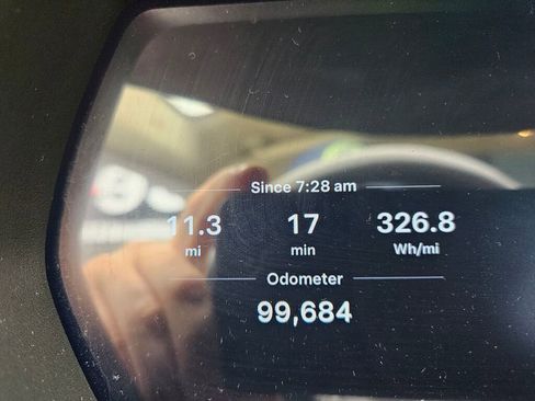 Used 2014 Tesla Model S 85 image 7