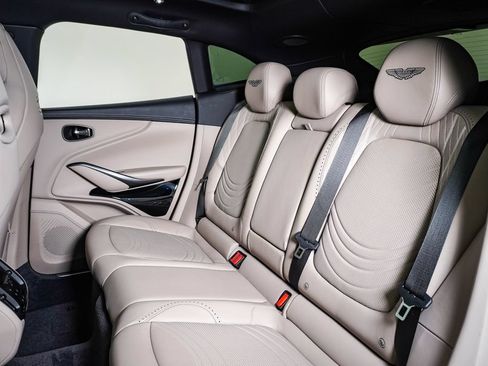 Used 2023 Aston Martin DBX AWD/4WD image 20