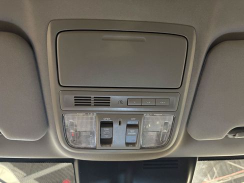 Used 2022 Honda CR-V Touring image 23