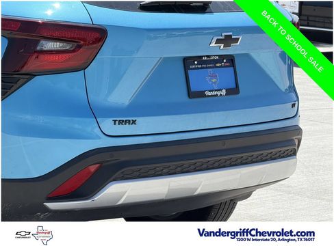 Used 2025 Chevrolet Trax LT w/ Driver Confidence Package FWD image 6