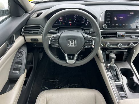 Used 2018 Honda Accord LX image 15