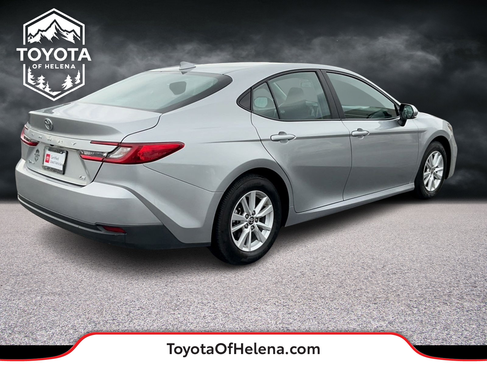 Used 2025 Toyota Camry LE FWD image 5