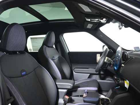 New 2025 MINI Cooper Countryman SE w/ Comfort Package Max image 21