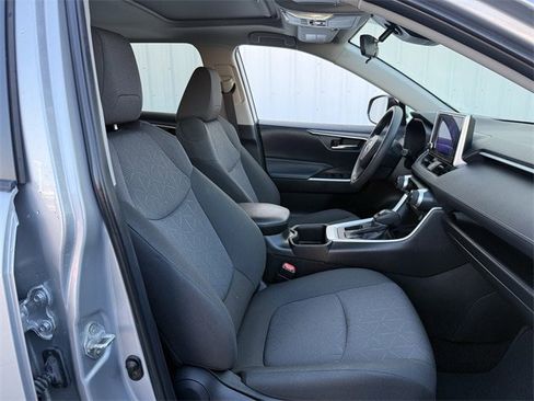 Used 2023 Toyota RAV4 XLE image 30