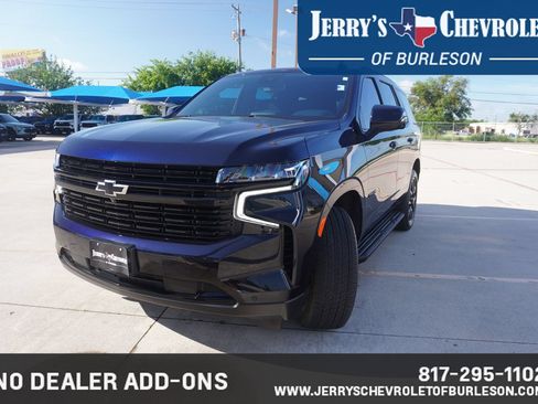Used 2024 Chevrolet Tahoe RST w/ Luxury Package RWD image 2