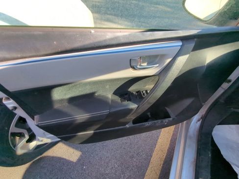 Used 2014 Toyota Corolla LE FWD image 8