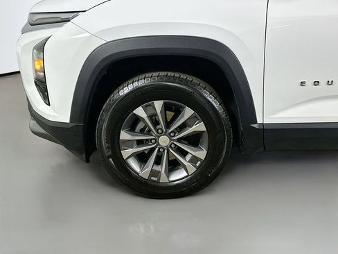 Used 2025 Chevrolet Equinox LT w/ Convenience Package II image 8