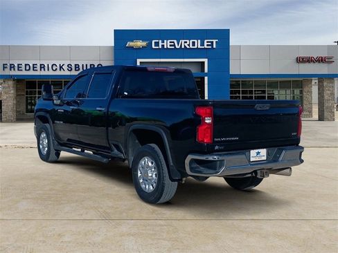 Used 2021 Chevrolet Silverado 2500 LTZ w/ Z71 Off-Road Package image 3
