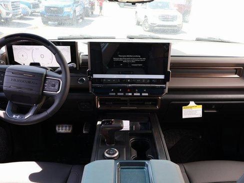 New 2025 GMC Hummer EV 3X w/ Battery Pack, 24 Module Pack image 15