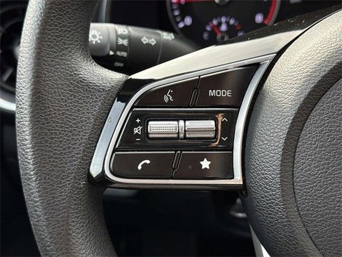 Certified 2023 Kia Forte LXS w/ LXS Technology Package image 24
