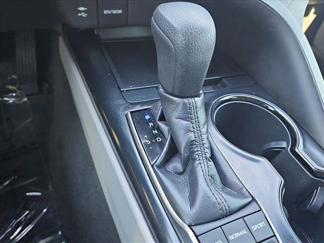 Used 2018 Toyota Camry LE FWD image 8