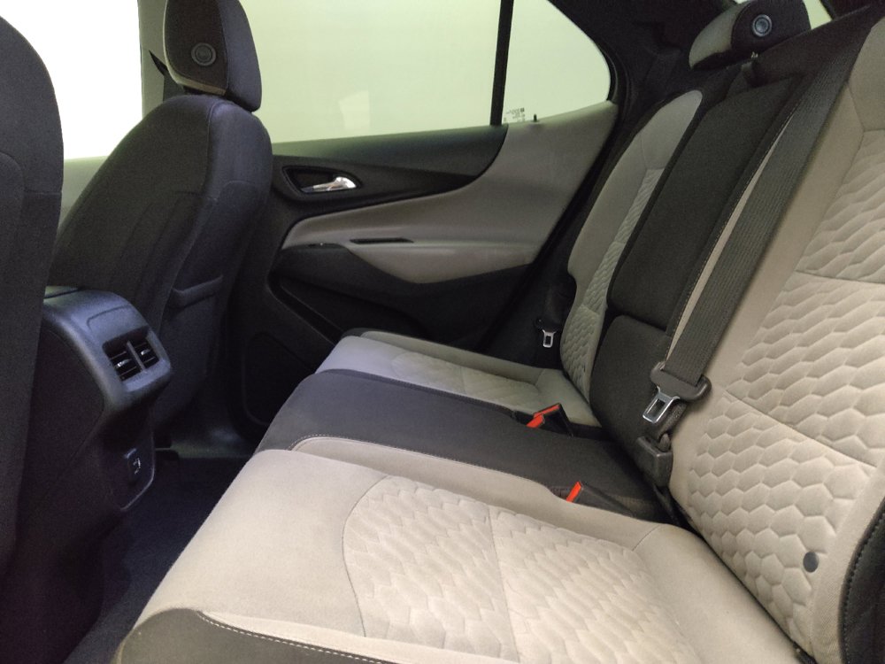 Used 2019 Chevrolet Equinox LS w/ LS Convenience Package FWD image 18
