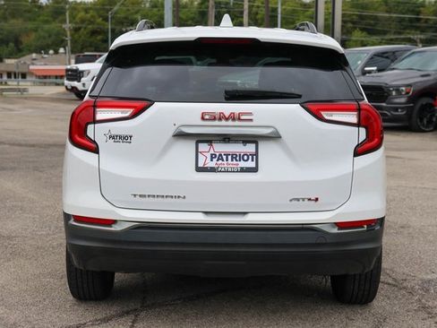 Used 2023 GMC Terrain AT4 image 4